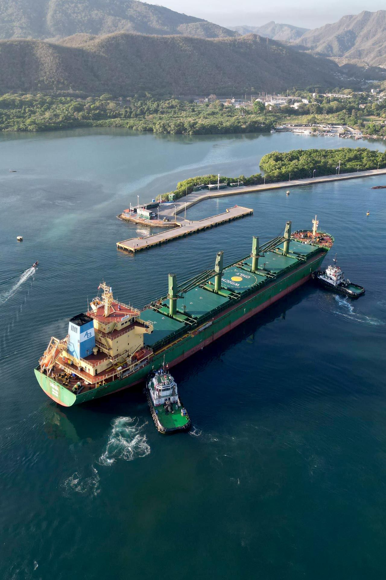 aquarius bulkers vessels mv omara 02 a31852cd